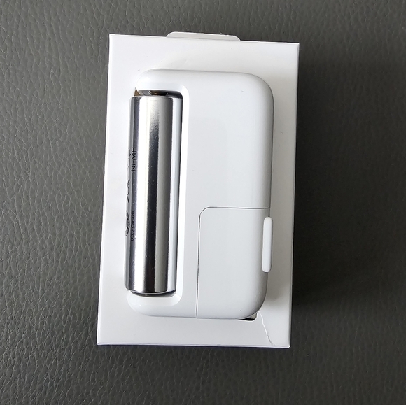 Apple Battery Charger with 4 Rechargeable Batteries - Picture 15 of 15